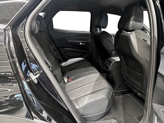 Peugeot 3008 8 of 16