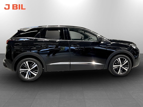 Peugeot 3008 3 of 5