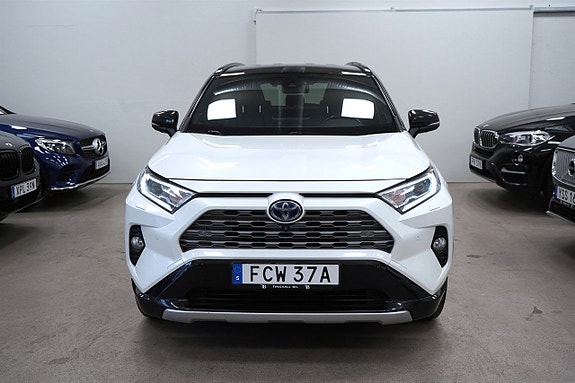 Toyota RAV4 7 of 27
