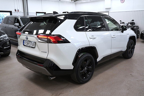 Toyota RAV4 5 of 27