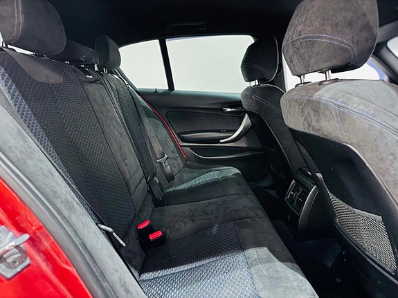 BMW 125i 7 of 18