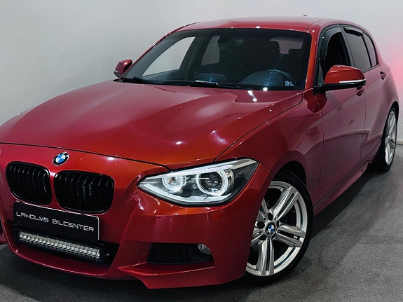 BMW 125i 3 of 5
