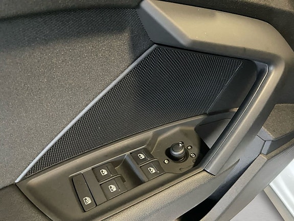 Audi A3 8 of 16
