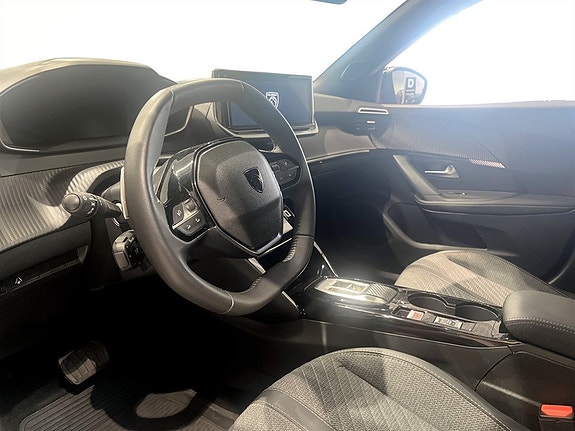Peugeot 2008 6 of 15