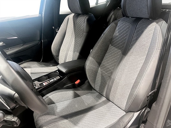 Peugeot 2008 7 of 15