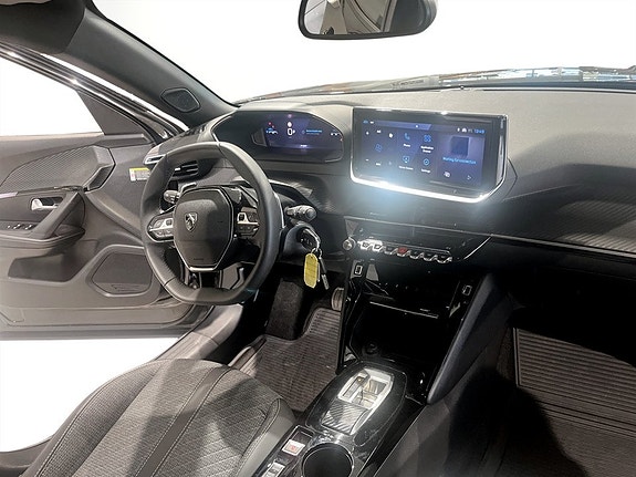 Peugeot 2008 9 of 15