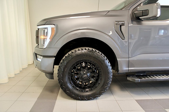 Ford F-150 3 of 5
