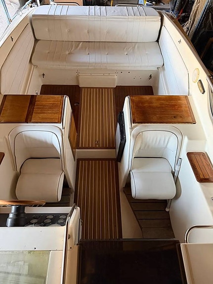 Maxi 880 DC – 1991 Pelle Pettersson-design med dieselmotor 3 of 5