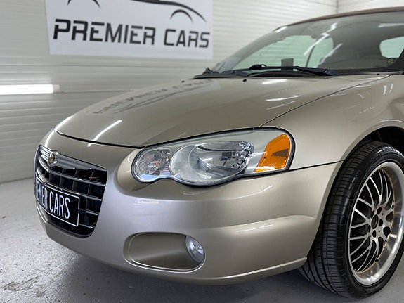 Chrysler Sebring 3 of 5