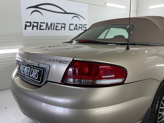Chrysler Sebring 6 of 18