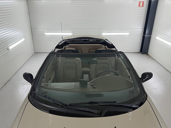 Chrysler Sebring 15 of 18