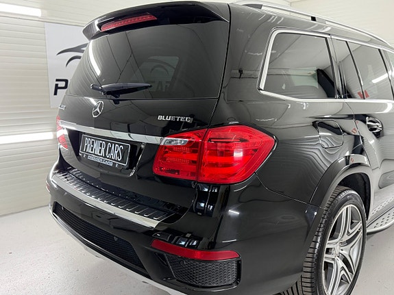 Mercedes-Benz GL350 8 of 26