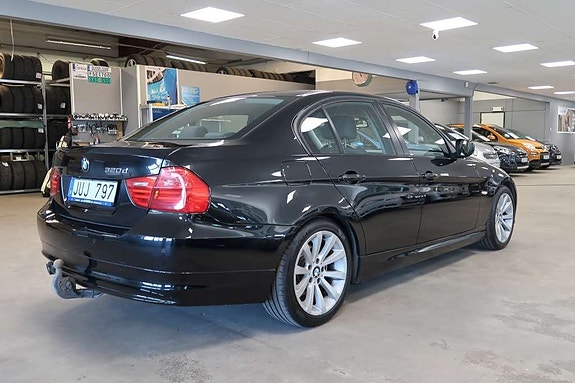 BMW 320d 6 of 13