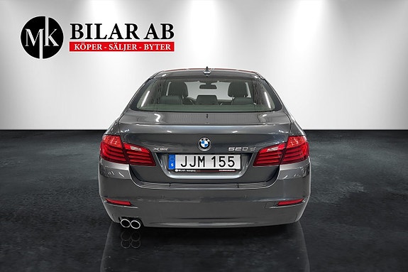 BMW 520d 4 of 5