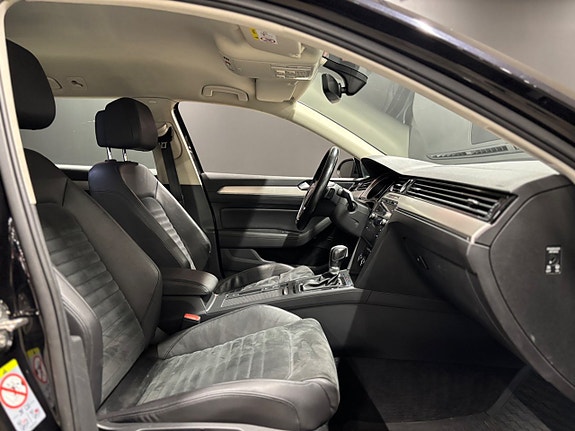 Volkswagen Passat 17 of 20