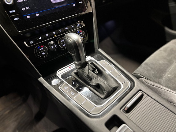 Volkswagen Passat 11 of 20