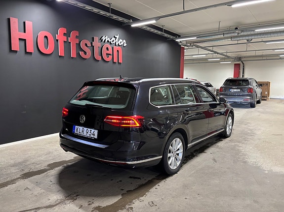 Volkswagen Passat 3 of 5