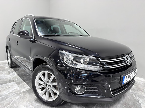 Volkswagen Tiguan 2 of 5