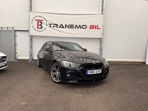 BMW 330i