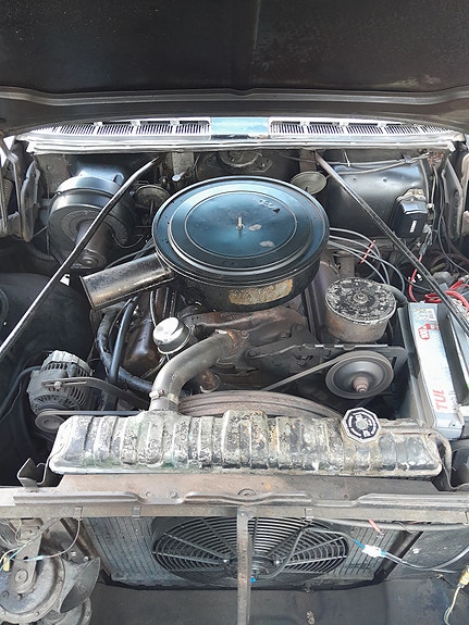 Oldsmobile Ninety Eight 3 of 5