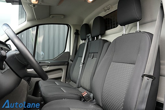Ford Transit Custom 13 of 16