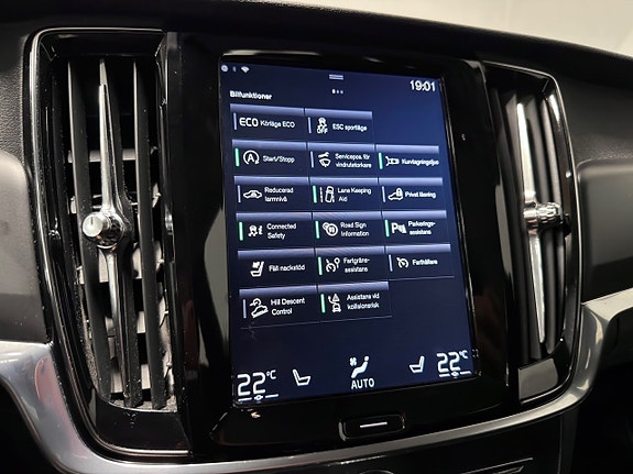 Volvo V90 Cross Country 18 of 29