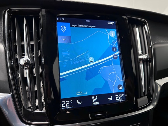 Volvo V90 Cross Country 17 of 29