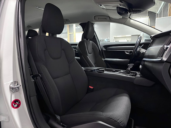 Volvo V90 Cross Country 24 of 29