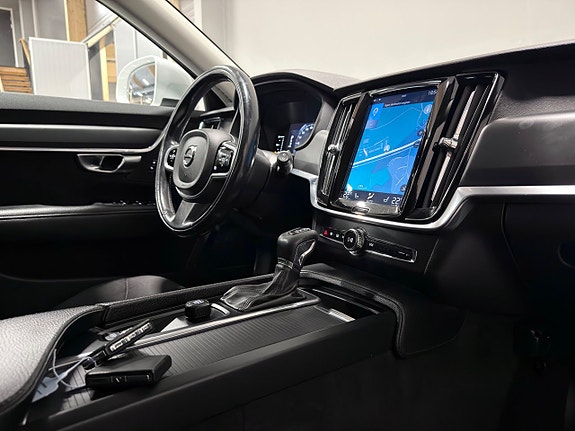 Volvo V90 Cross Country 22 of 29