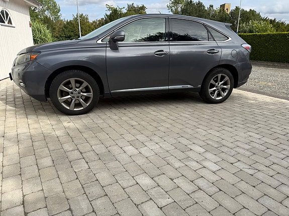 Lexus RX450h 15 of 15