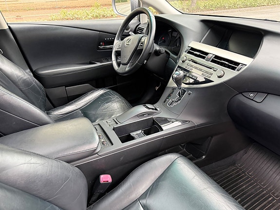 Lexus RX450h 13 of 15