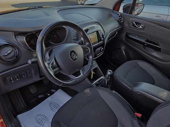 Renault Captur 8 of 15