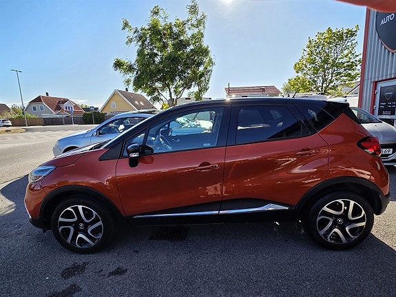 Renault Captur 2 of 15