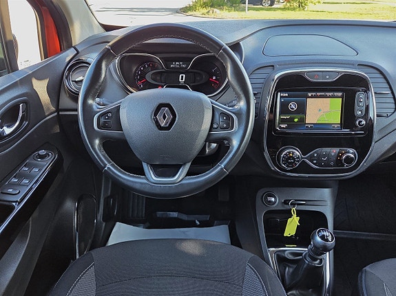 Renault Captur 11 of 15