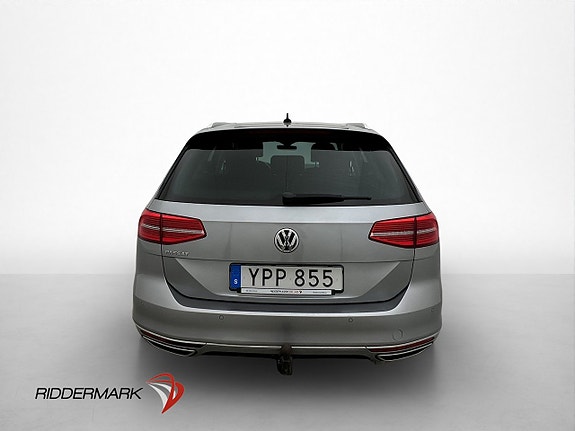 Volkswagen Passat 7 of 30