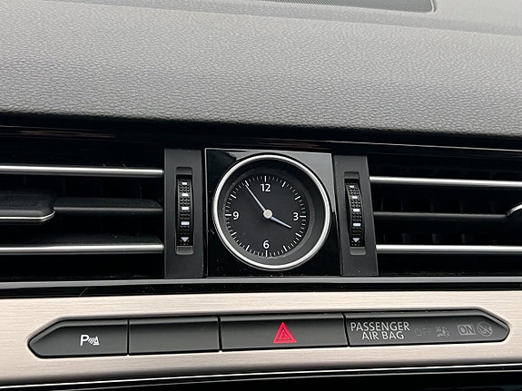 Volkswagen Passat 20 of 30