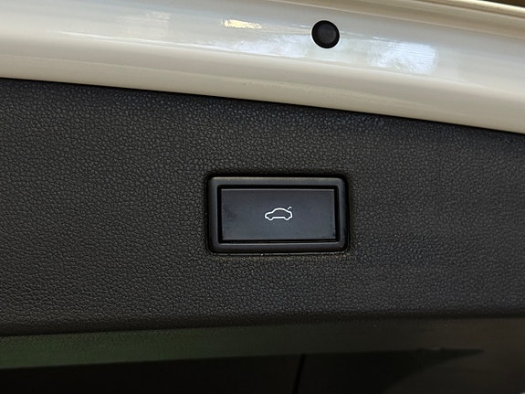 Volkswagen Tiguan 27 of 27