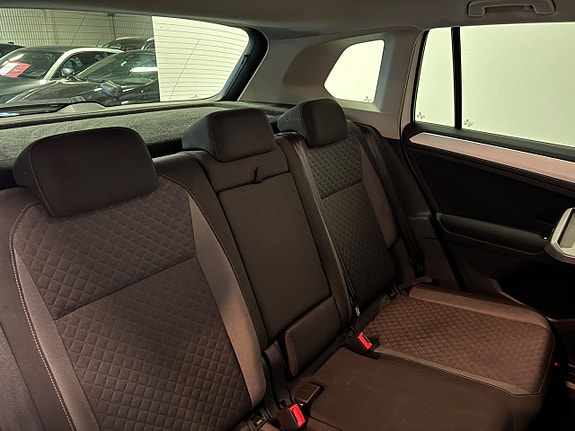Volkswagen Tiguan 24 of 27