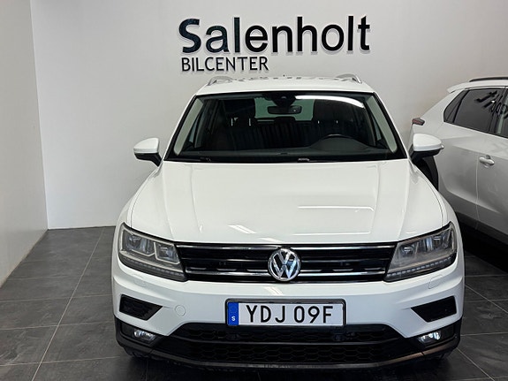 Volkswagen Tiguan 3 of 27