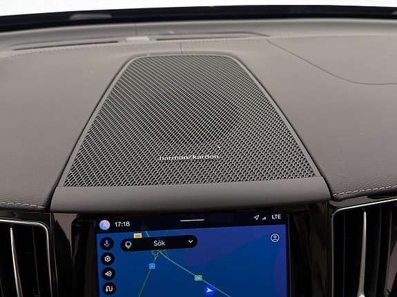 Volvo XC60 17 of 30