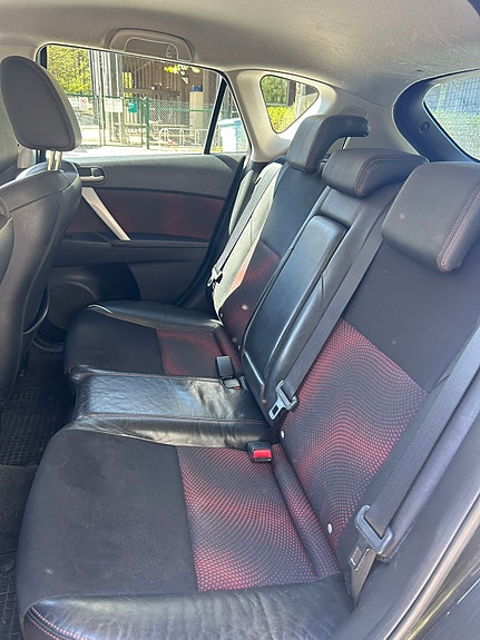 Mazda 3 6 of 6