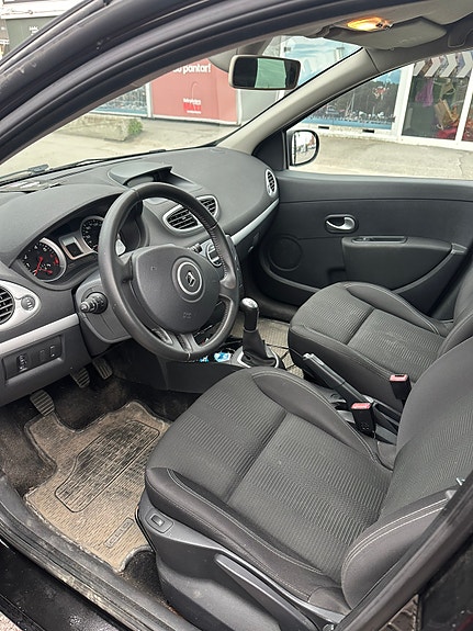 Renault Clio 3 of 4