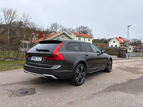 Volvo V90 Cross Country 5 of 5