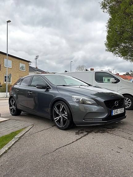 Volvo V40 13 of 13