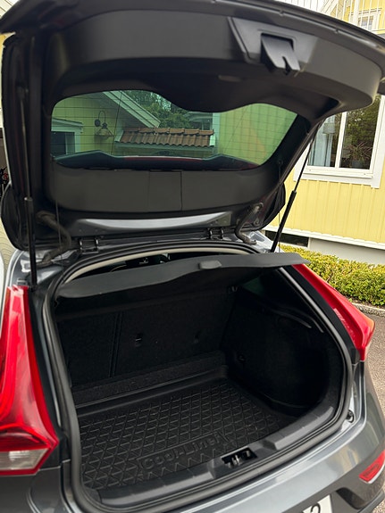 Volvo V40 6 of 13