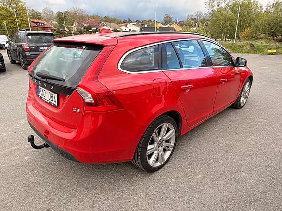 Volvo V60 5 of 25