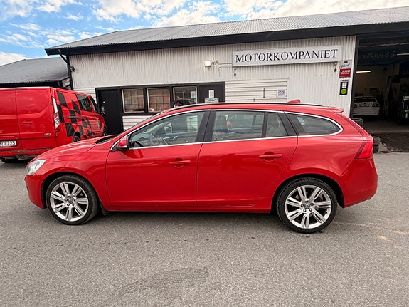 Volvo V60 7 of 25