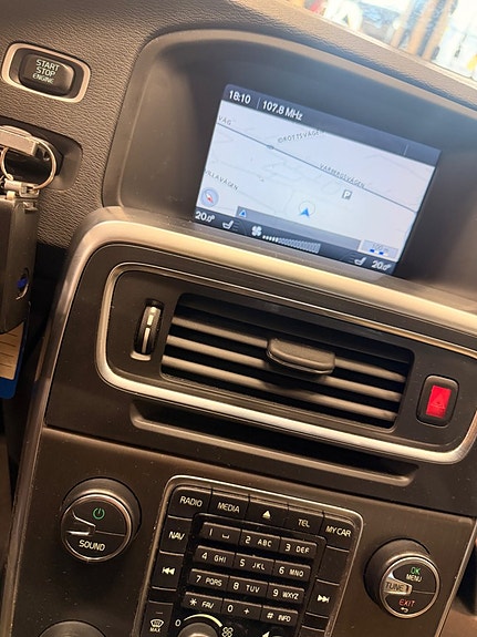 Volvo V60 20 of 25