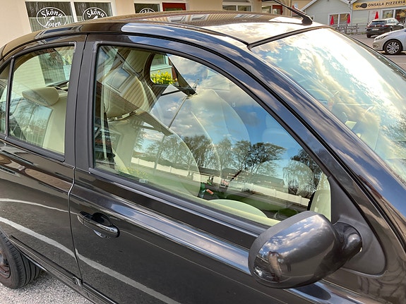 Nissan Micra 3 of 5
