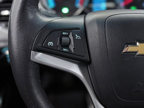 Chevrolet Cruze 16 of 23